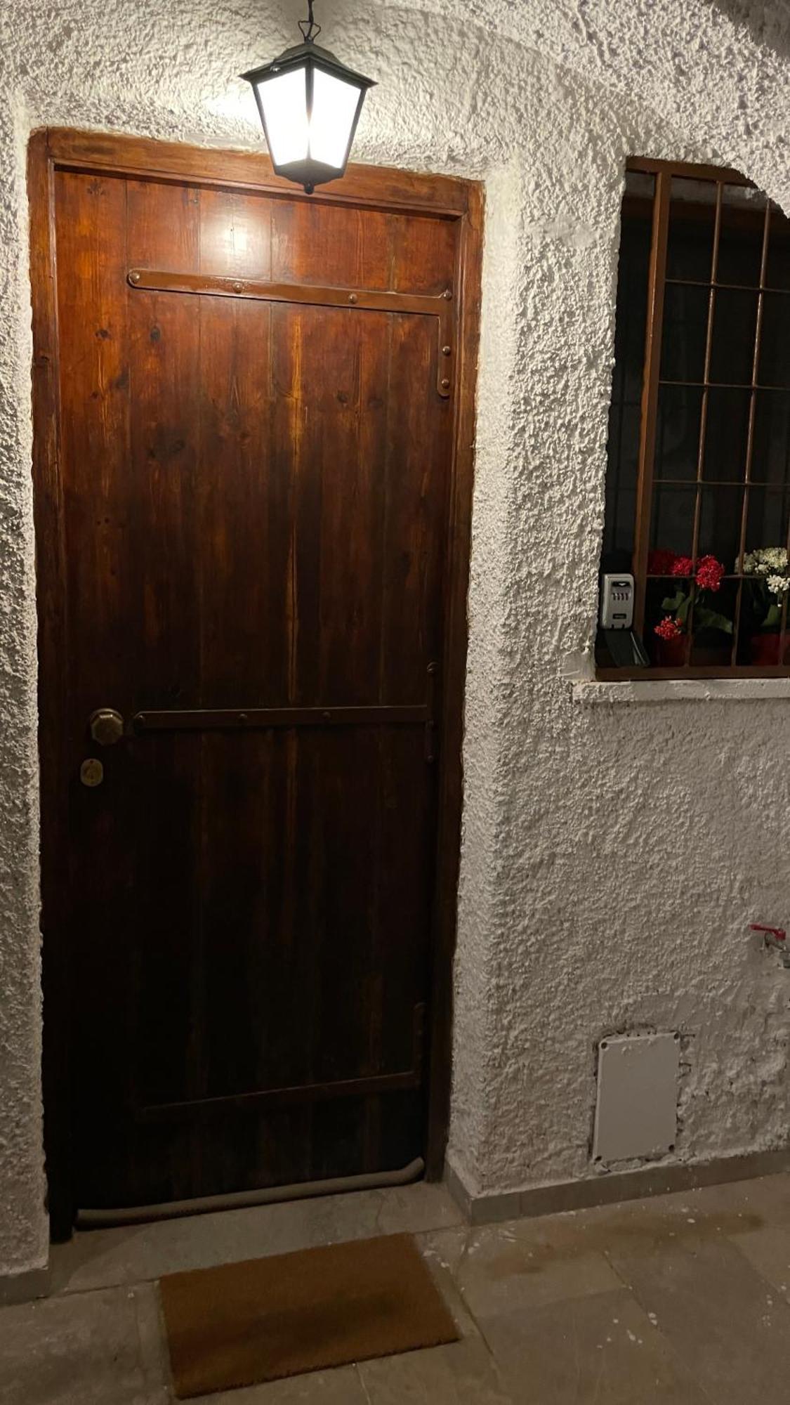 Zenso Studios Tolón Exterior foto